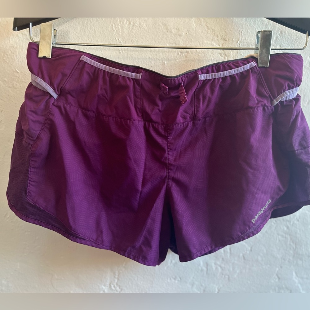 Patagonia active shorts size medium in good condition